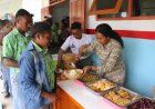 Satgas TMMD ke-126 Kodim 1702/Jayawijaya Dukung Program Pemerintah Makan Bergizi Gratis Bagi Pelajar Di Papua Pegunungan