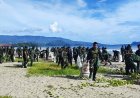 Kodim 1701/Jayapura Kembali Sukseskan Karya Bakti Bersihkan Pantai Holtekamp dalam Rangka HUT Ke-62 Korem 172/PWY