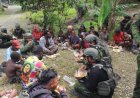 TNI Tebar Kebersamaan di Puncak Jaya: Makan, Kesehatan, dan Sembako