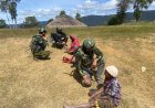Komsos Prajurit TNI Hangatkan Hati Warga Nenggeagin