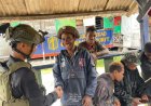 TNI Dekatkan Diri dengan Warga Nduga Lewat Komsos, Bangun Kepercayaan