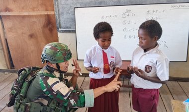 TNI Gapai Cita Anak Papua Lewat Pendidikan di Sinak